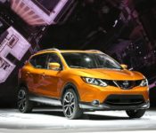 2019 Nissan Rogue Sport Specs Review Sv Awd