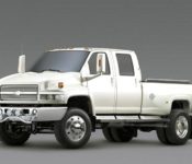 2019 Chevy 4500 Box Truck Crew Cab Chassis Engine