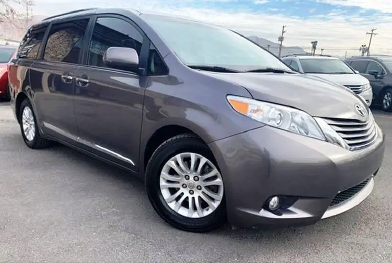 2019 Sienna Vs Odyssey 2021 Review Dimensions Towing Capacity Minivan