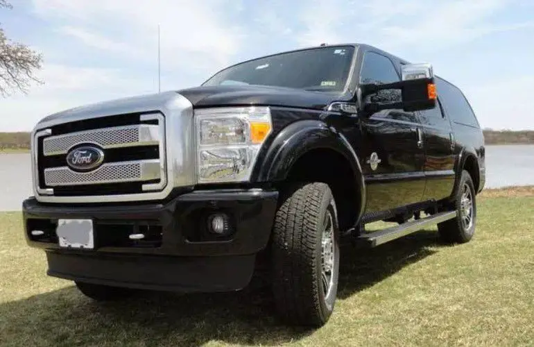 2020 Ford Excursion Commercial Interior