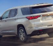 2021 Chevy Traverse Images Capacity Specifications Hybrid Cargo Space