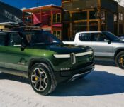 2022 Rivian R1s Turn Specs Reviews Pictures Third