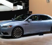 2022 Lincoln Town Car 2020 Cars News Price Sedan Specs License Plate Frames Chain