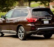 2022 Nissan Pathfinder Interior Review App Rack Cross Bars