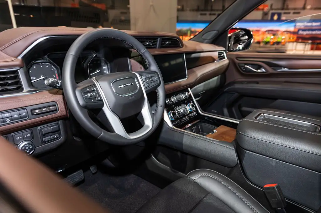 2023 Chevy Tahoe High Country Price Hybrid Interior Images