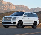 2023 Lincoln Navigator Redesign Reveal Release Specs