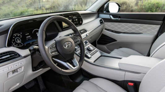 2023 Hyundai Palisade Vs Kia Telluride Wireless Carplay