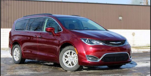 2022 Chrysler Pacifica Hybrid Pinnacle Limited