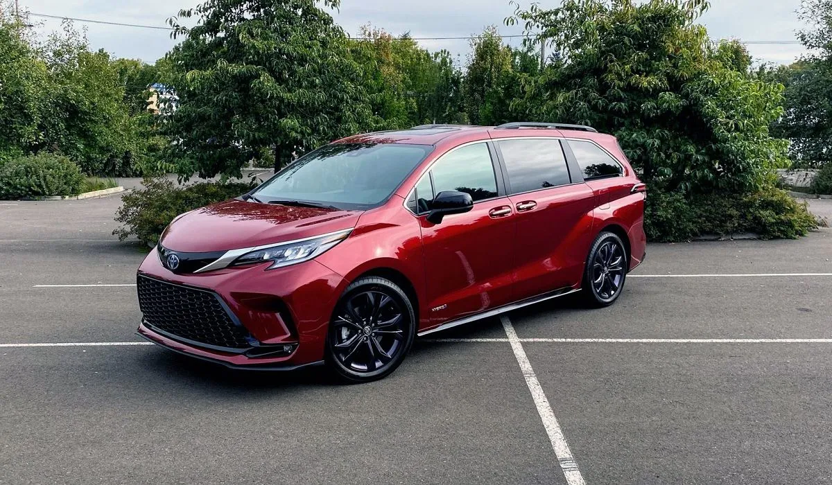 2023 Toyota Sienna Review Awd Availability