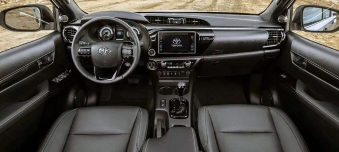 2023 Toyota Hilux Adventure Sr5 New V6