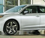 2025 Subaru Legacy Hatchback Awd White