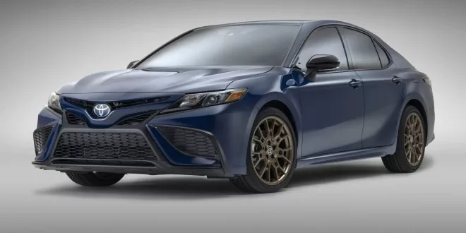 2024 Camry Entertainment Features And Performance