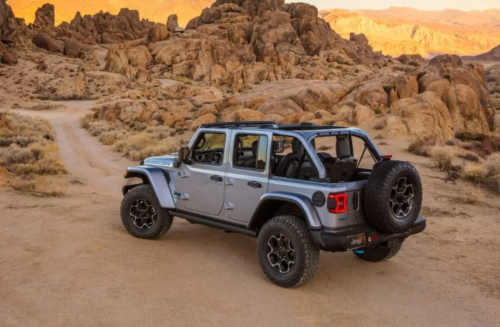 2024 Jeep Gladiator Entertainment Features And Performance